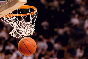 开云体育俱乐部官网-_极光之下的穿越赛：挑战自然奇观的速度极限_，极光之桥