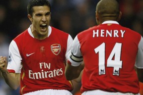 密尔沃基雄鹿签下新秀维克托·文班亚马，密尔沃基雄鹿队球星