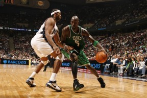 Kering-_零重力运动体验：在太空中漂浮的快感_，零重力太空使命纪录片