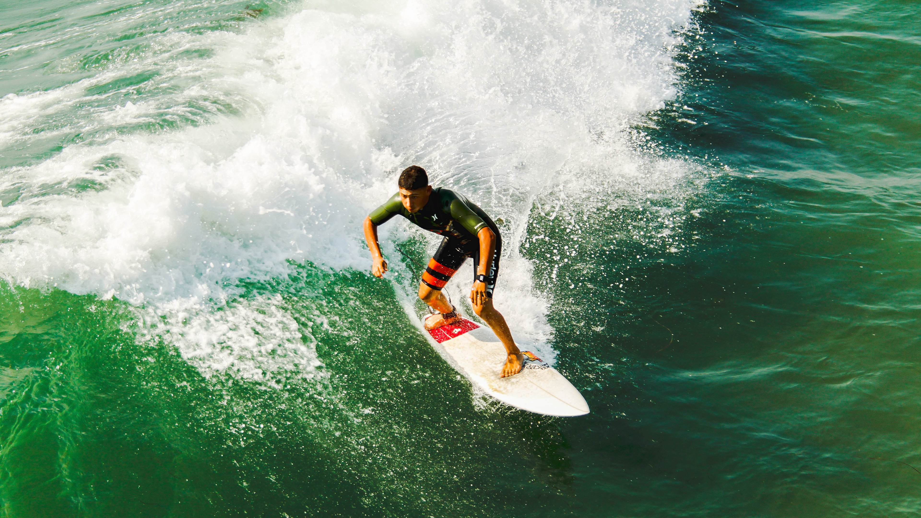 从沙漠到雪原:多重气候下的极限竞速,沙漠越野难度